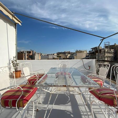 Central Apts With Acropolis Views - Pk Building Athén Kültér fotó